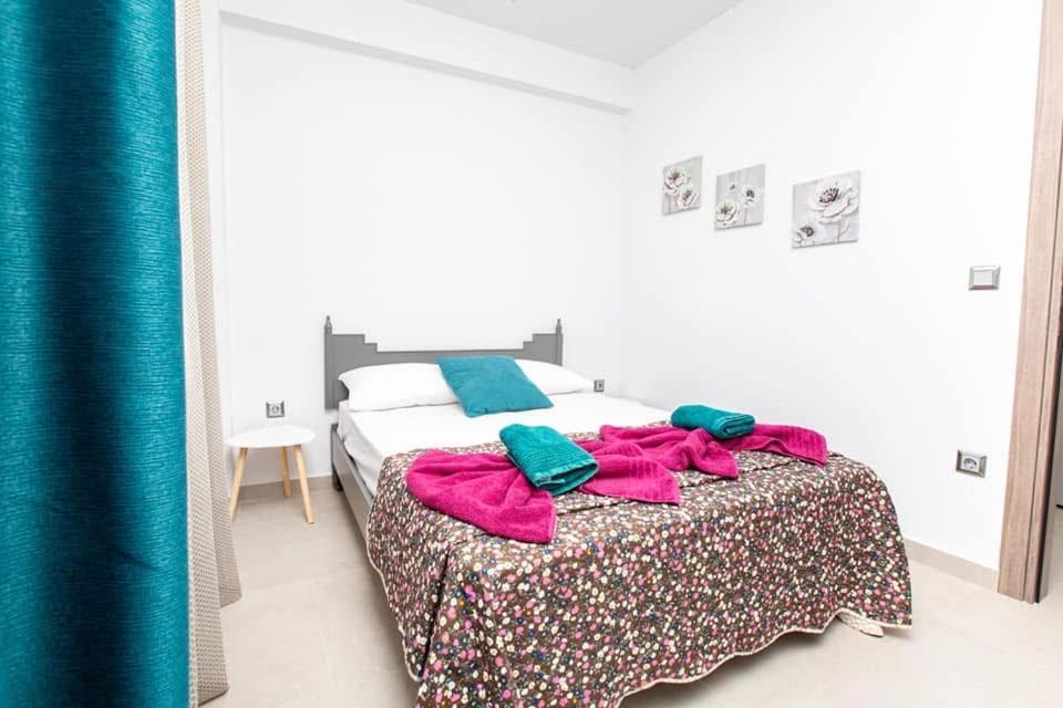 Marane Luxury Suites Nea Moudania Exterior foto