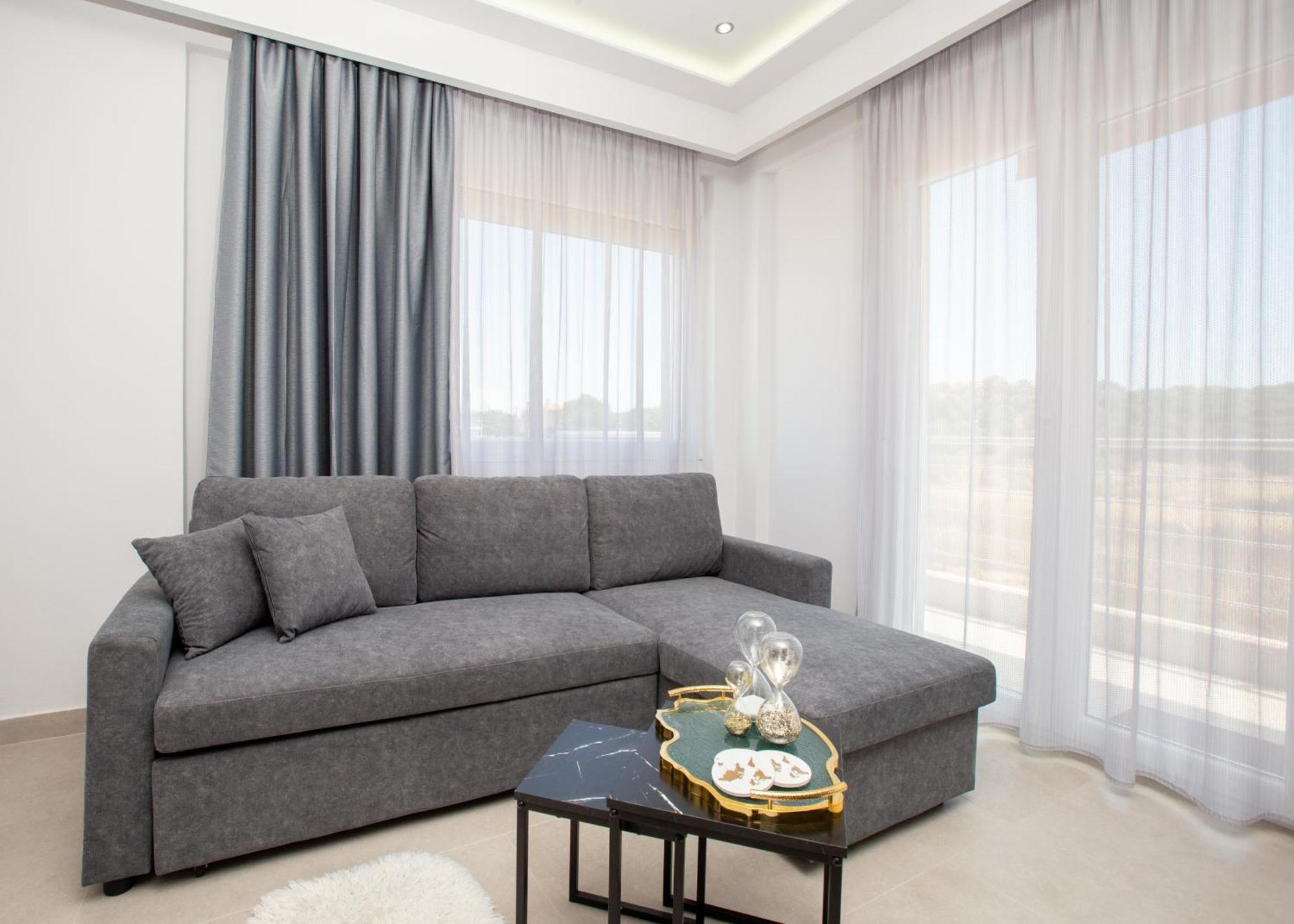 Marane Luxury Suites Nea Moudania Exterior foto